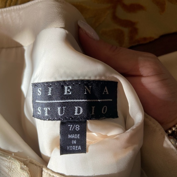 Sienna studio supple cream leather vest pant set ,high waisted pants vest fitted - Picture 6 of 11